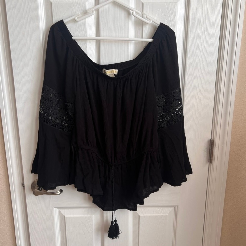NWT Coco & Shay Black Off Shoulder Top Lace Bell Sleeve Blouse Boho Chic Size XL